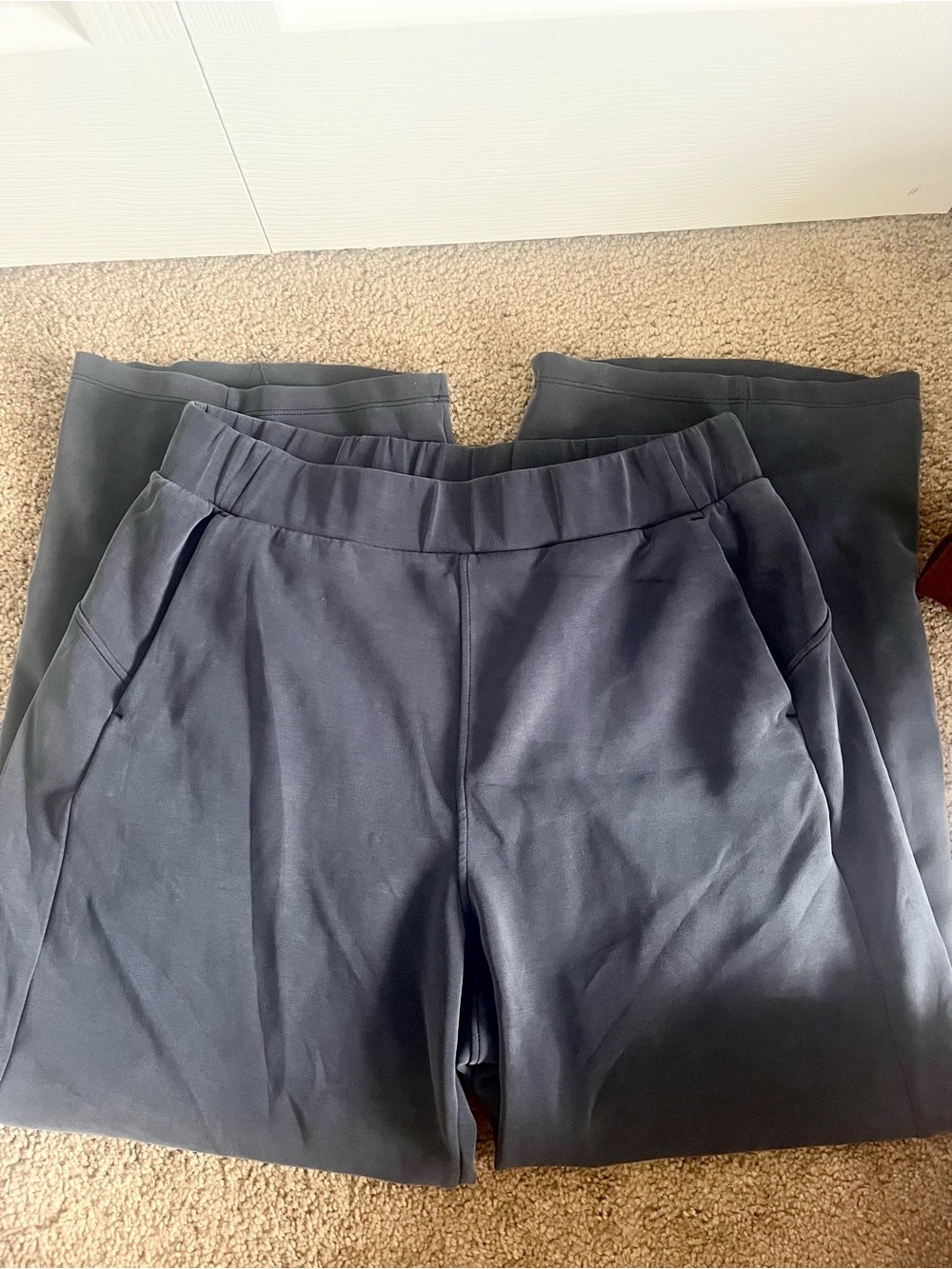 Ododos Ankle length pants